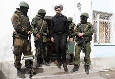 Sevastopolyje i&scaron; Ukrainos karinių jūrų pajėgų &scaron;tabo i&scaron;eina Ukrainos karinio jūrų laivyno pareigūnas