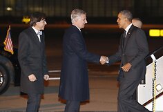 Belgijos karalius Philippe'as (centre) ir premjeras Elio Di Rupo pasitiko JAV prezidentą Baracką Obamą.
