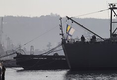 Sevastopolyje rusų laivų blokuojamas Ukrainos karinis laivas „Slavutič“