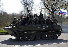 Rusų &scaron;arvuočai su &bdquo;žaliais žmogeliukais&ldquo; netoli Kramtorsko miesto