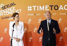 Angelina Jolie ir Williamas Hague'as