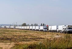 Rusijos &bdquo;humanitarinės pagalbos&ldquo; sunkvežimiai prie Voronežo miesto