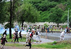 Protestuotojai Pakistane