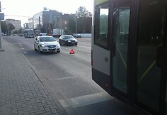 Vilniuje, Konstitucijos pr. susidūrė lengvasis automobilis ir autobusas