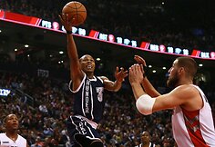 Mitchas McGary ir Jonas Valančiūnas