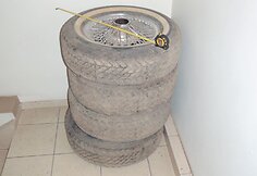 Istorinių automobilių dalys