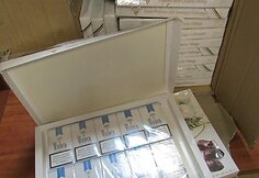 Saldainių pakuotėse buvo paslėptos kontrabandinės cigaretės 