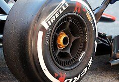 „McLaren MP4-30“ priekinis ratas