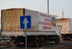 Rusijos &bdquo;humanitarinės pagalbos&ldquo; sunkvežimiai Ukrainoje 