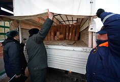Rusijos &bdquo;humanitarinės pagalbos&ldquo; sunkvežimiai Ukrainoje 
