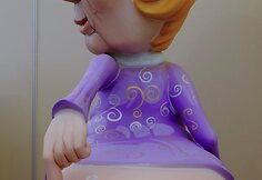Vokietijos kanclerės Angelos Merkel satyrinė skulptūra Faljaso festivalyje