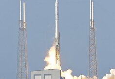 „SpaceX“ raketos pakilimas