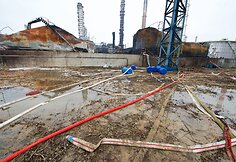 Sprogimo ir gaisro padariniai chemijos gamykloje, Kinijoje.