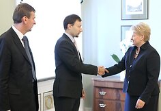 Prekybos tinklų vadovų priėmimas