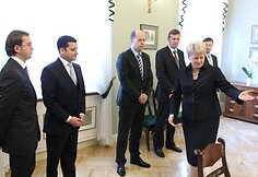 Prekybos tinklų vadovų priėmimas