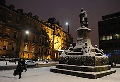 Niukaslas prie Taino – miestas šiaurės rytų Anglijoje