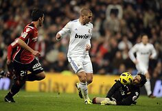 Karimas Benzema (centre)