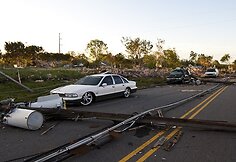 Elektros laidai ant automobilio