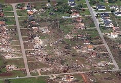 Tornado padariniai Tuscaloso mieste
