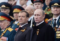Dimitrijus Medvedevas ir Vladimiras Putinas
