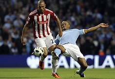 Johnas Carew ir Vincentas Kompany