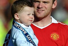 Wayne Rooney su savo sūnumi