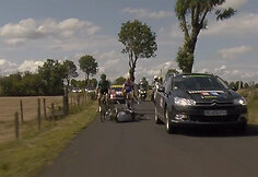 Dviratininkų griūtis devintajame &bdquo;Tour de France&ldquo; etape