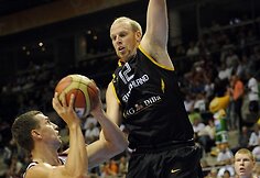 Andrejs Selakovs ir Chrisas Kamanas (de&scaron;inėje)