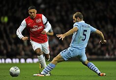 Alexas Oxlade-Chamberlainas (kairėje) ir Pablo Zabaleta