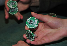 Sportinio pokerio klube įvyko pirmosios lietuvi&scaron;kos knygos apie pokerį pristatymas