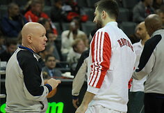 Linas Kleiza kalbasi su teisėju