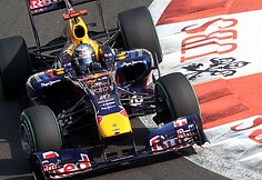 Abu Dhabio kvalifikacijoje triumfavo S.Vettelis (&bdquo;Red Bull&ldquo;)