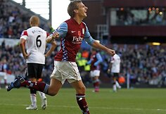 Anglijos „Premier“ lyga: „Aston Villa“ 2:2 „Man United“