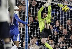 „Chelsea“ žaidimas buksuoja, „Arsenal“ kyla į pirmąją vietą
