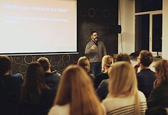 „The Atomic Garden Vilnius“ jungia jaunuosius reklamos kūrėjus