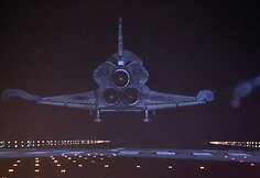 &bdquo;Atlantis&ldquo; grįžo į žemę