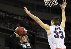 &bdquo;Bulldogs&ldquo; &ndash; &bdquo;Musketeers&ldquo;