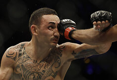 Maxas Holloway