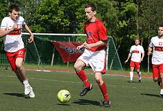Futbolo aikštelėje – žurnalistai