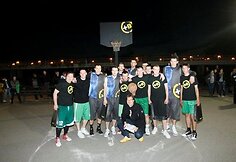 &bdquo;Lietuvos ryto&ldquo; krep&scaron;ininkų ir sporto žurnalistų rungtynių akimirka