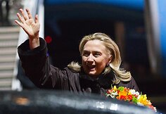 Pirmadienio vakarą į Vilnių atvyko JAV valstybės sekretorė Hillary Clinton