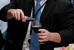 Donaldui Trumpui buvo tiekiama dietinė kola