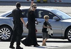 Angelina Jolie su dukra Shiloh