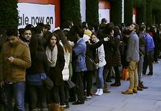 Didžiojoje Britanijoje prasidėjo išpardavimai