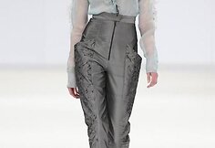 Stellos Nevins modelis