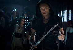 Jamie Campbellas Boweris filme &bdquo;Mirties įrankiai: Kaulų miestas&ldquo;