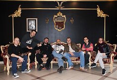 Robertas LaSardo Vilniuje atsinaujino savo tatuiruotę