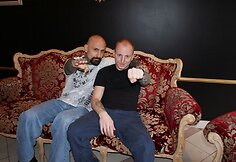 Robertas LaSardo Vilniuje atsinaujino savo tatuiruotę