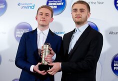 Howardas ir Guy Lawrence'ai i&scaron; grupės &bdquo;Disclosure&ldquo;
