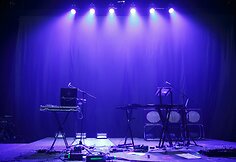 &bdquo;Hurts&ldquo; ir &bdquo;Golden Parazyth&ldquo; koncerto užkulisiai